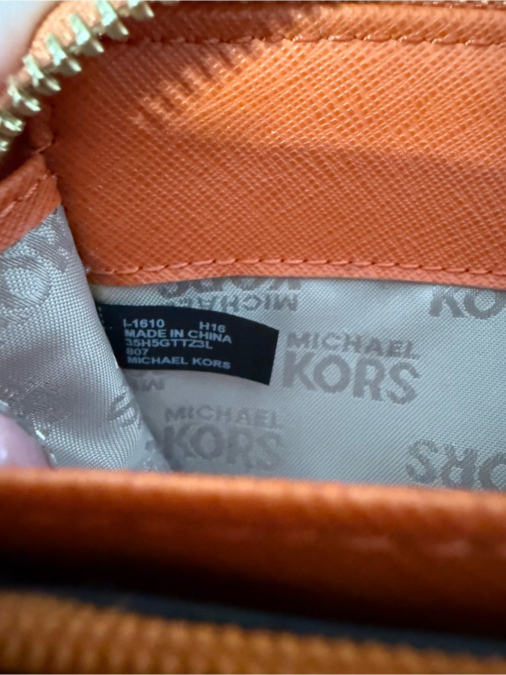 Michael Kors Orange Saffiano Tote & Matching Zip Wristlet Wallet Set - Picture 9 of 16